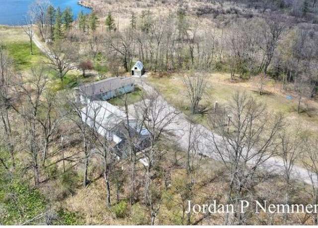 Property at 12375 Overlook Dr NE, Greenville, MI 48838, 4 beds, 2 baths
