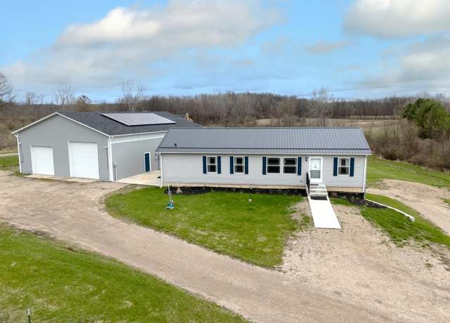 Property at 37161 39th Ave, Paw Paw, MI 49079, 4 beds, 3.5 baths