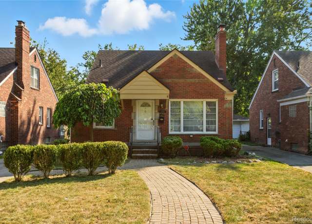 Property at 20522 Woodmont St, Harper Woods, MI 48225, 3 beds, 1.5 baths