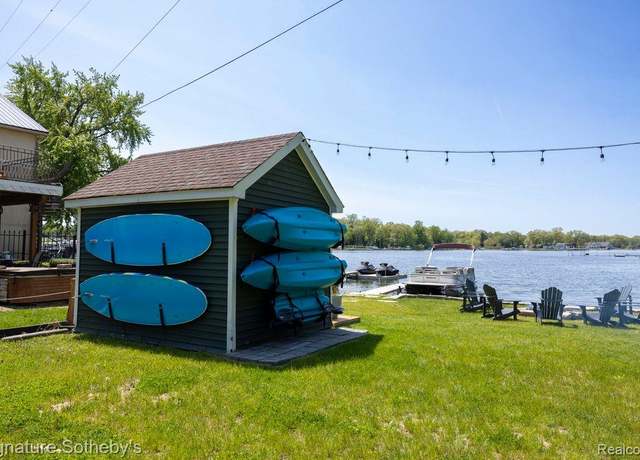 Property at 1716 S Hughes Rd, Brighton, MI 48114