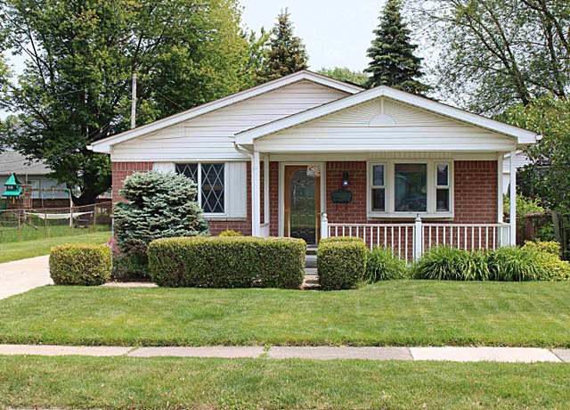 Property at 28030 Vogt St, St Clair Shores, MI 48081, 3 beds, 1 bath