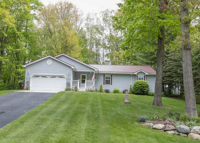 Property at 14120 Wildwood Dr, Big Rapids, MI 49307, 3 beds, 2 baths