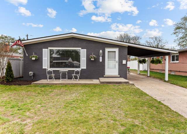 Property at 451 Darwin St, Westland, MI 48186, 4 beds, 2 baths