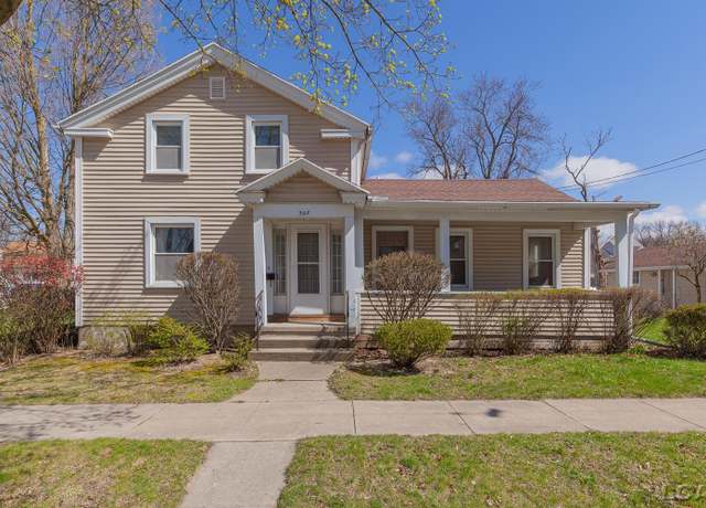 Property at 307 E Maple St, Adrian, MI 49221, 3 beds, 1.5 baths