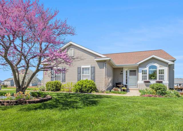 Property at 1691 Crescent Pointe Dr SE, Caledonia, MI 49316, 3 beds, 3 baths