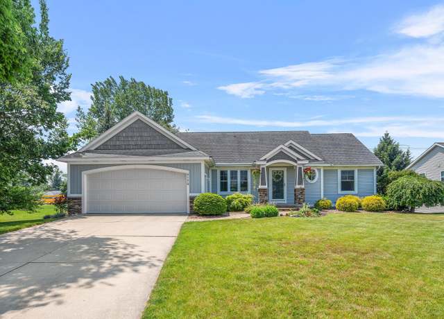 Property at 8179 Fairwood Dr, Jenison, MI 49428, 4 beds, 3 baths