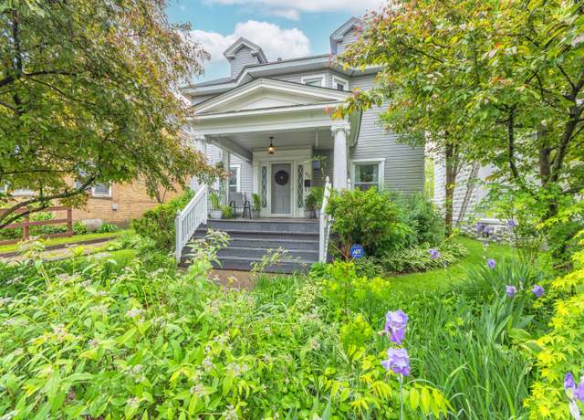 Property at 830 Lane Blvd, Kalamazoo, MI 49001, 3 beds, 1.5 baths