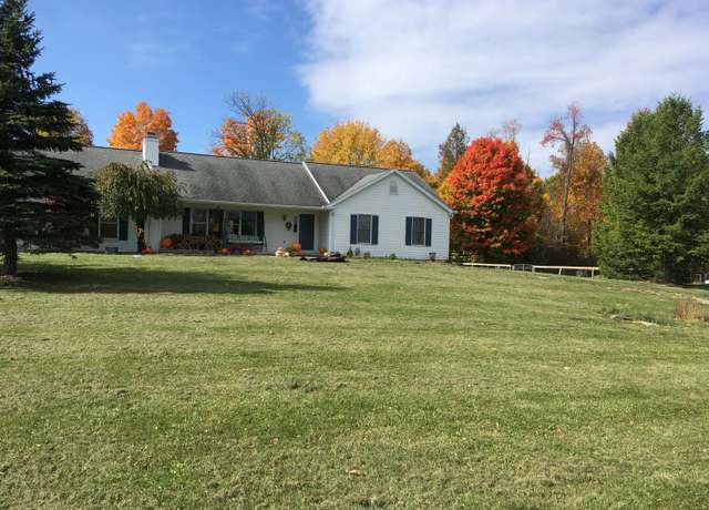 Property at 3197 Burkley Rd, Williamston, MI 48895, 5 beds, 3.5 baths