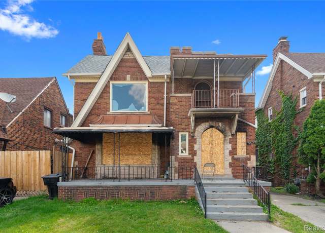Property at 17532 Santa Rosa Dr, Detroit, MI 48221, 5 beds, 2 baths