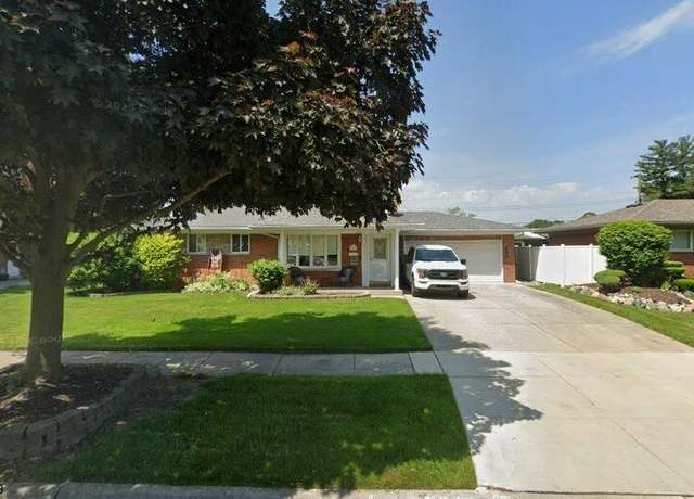Property at 7349 Iroquois St, Westland, MI 48185, 3 beds, 1 bath