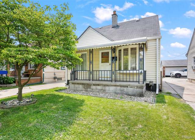 Property at 2359 Detroit Ave, Lincoln Park, MI 48146, 3 beds, 1 bath