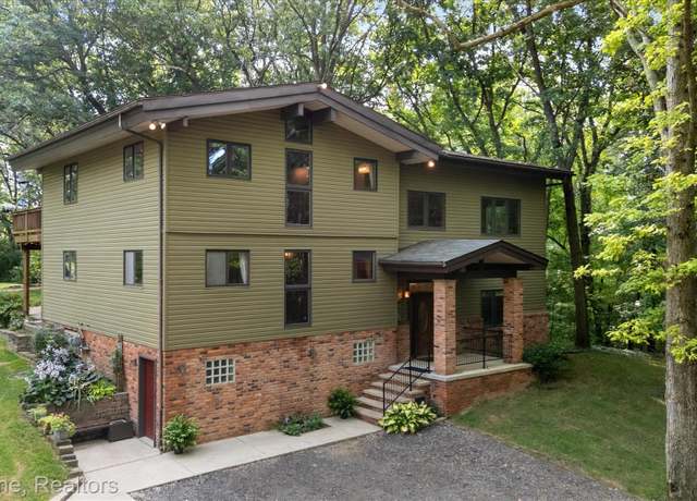 Property at 5142 Marvin Rd, Independence Charter Township, MI 48346, 4 beds, 2 baths