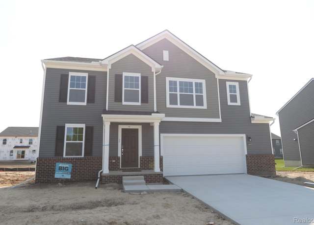 Property at 54660 Mockingbird Dr, New Baltimore, MI 48047, 4 beds, 2.5 baths