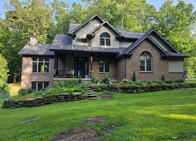 Property at 3239 Hillview Dr, Metamora, MI 48455, 5 beds, 2.5 baths