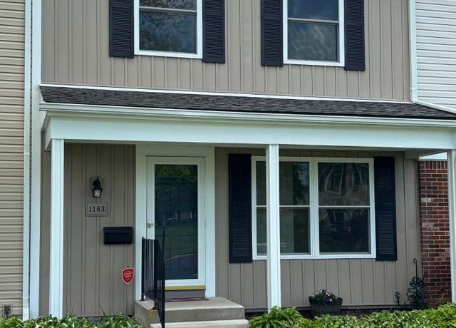 Property at 1163 Marquette Ct, Rochester Hills, MI 48307, 2 beds, 1 bath