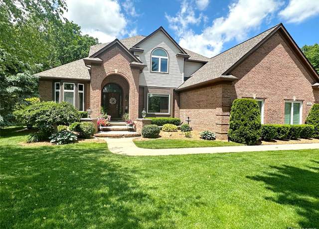 Property at 2351 Arciero Ct, Hartland Township, MI 48855, 4 beds, 2.5 baths
