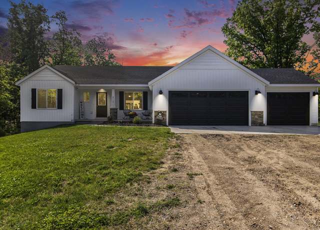 Property at 8114 E 72nd St, Newaygo, MI 49337, 3 beds, 2 baths