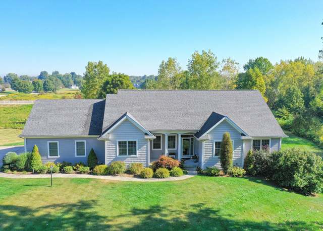 Property at 45 Longmeadow Dr, Niles, MI 49120, 3 beds, 3.5 baths