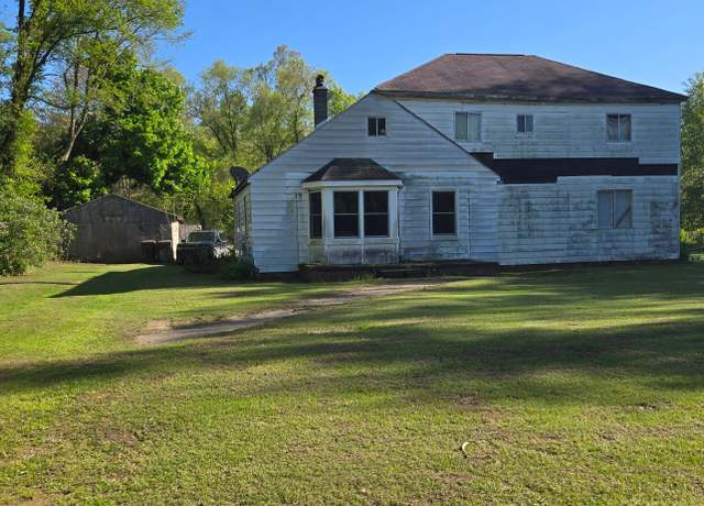 Property at 48939 Wear Rd, Belleville, MI 48111, 1 bath
