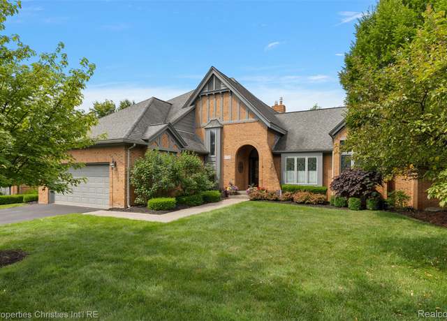 Property at 11793 Lorenz Way #13, Plymouth, MI 48170, 4 beds, 3.5 baths