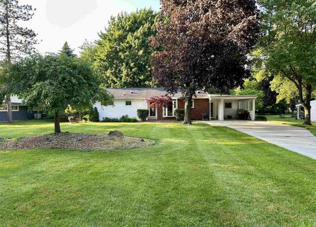 Property at 2840 Country Club Dr Dr, Port Huron, MI 48060, 3 beds, 1 bath
