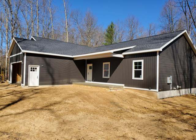 Property at 3995 112th Ave, Allegan, MI 49010, 6 beds, 3.5 baths