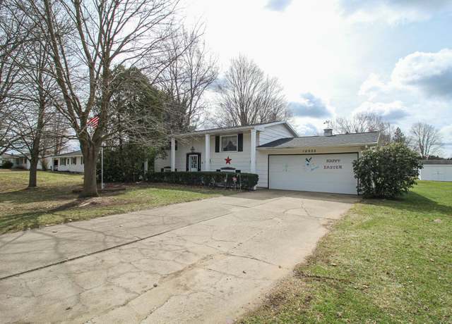 Property at 16925 Lovers Ln, Three Rivers, MI 49093, 4 beds, 1.5 baths