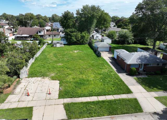 Property at 6010 Kinmore St, Dearborn Heights, MI 48127