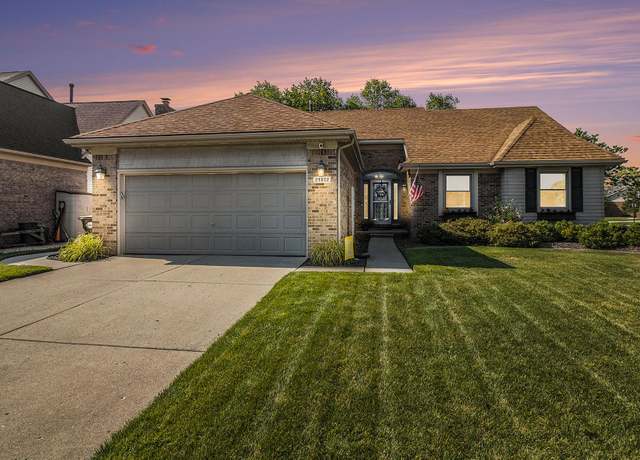 Property at 26802 Inverness St, Woodhaven, MI 48183, 3 beds, 2 baths