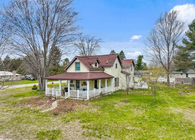 Property at 512 NW Kalkaska St, Kalkaska, MI 49646, 3 beds, 2.5 baths