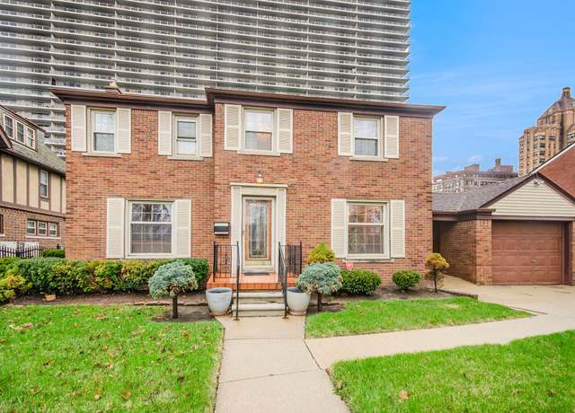 Property at 551 Fiske Dr, Detroit, MI 48214, 3 beds, 3 baths