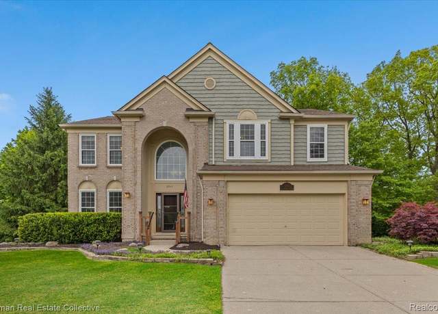 Property at 2941 Yosemite Dr, Orion, MI 48360, 4 beds, 3 baths