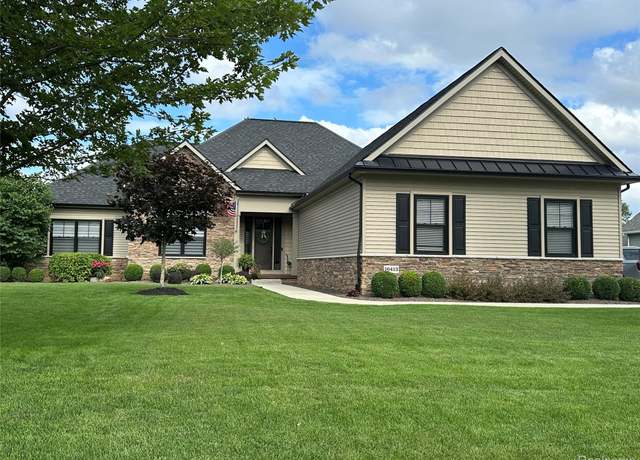 Property at 16413 Carrie Ln, Fenton, MI 48430, 4 beds, 3.5 baths