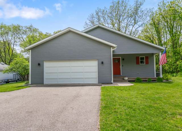 Property at 124 S Shore Dr, Portage, MI 49002, 4 beds, 3 baths