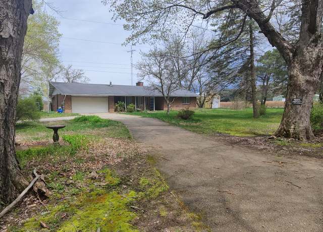 Property at 2059 Lynch Rd, Benton Harbor, MI 49022, 3 beds, 1.5 baths