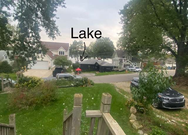 Property at 4031 Hillcrest Dr, Highland, MI 48356, 3 beds, 1 bath