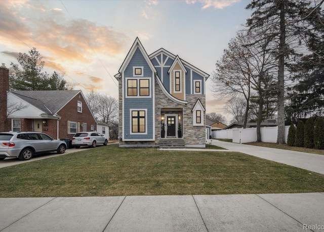 Property at 861 Coolidge Rd, Birmingham, MI 48009, 3 beds, 2.5 baths