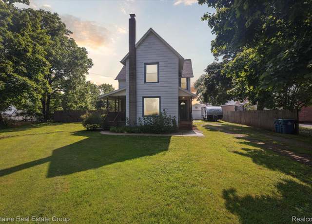 Property at 1 Grand Blvd, Battle Creek, MI 49015, 4 beds, 2 baths