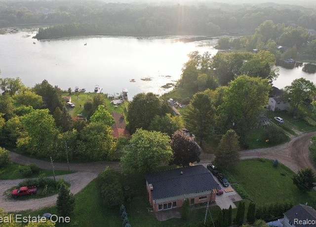 Property at 2728 Devonshire Rd, Leonard, MI 48367, 4 beds, 3 baths
