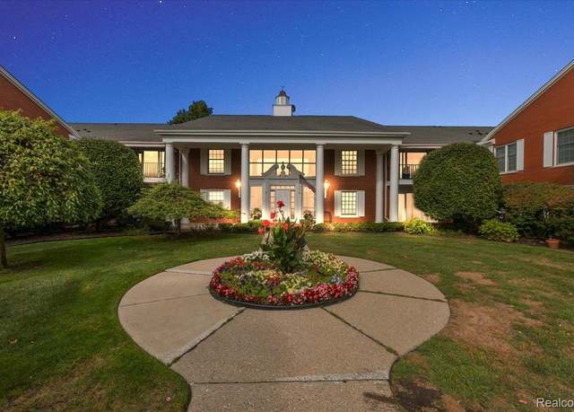 Property at 19710 W 13 Mile Rd #202, Beverly Hills Village, MI 48025, 3 beds, 2 baths