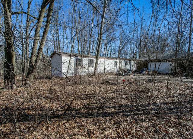 Property at 8744 Elm Ln, Saranac, MI 48881, 3 beds, 2 baths
