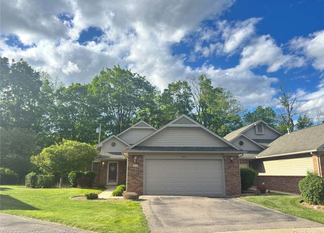 Property at 3052 Rivers Edge Dr, Wayne, MI 48184, 2 beds, 2 baths