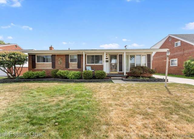 Property at 14057 Huntington St, Riverview, MI 48193, 3 beds, 2 baths
