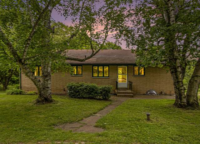 Property at 5321 Old Douglas Rd, Kalamazoo, MI 49009, 3 beds, 3 baths