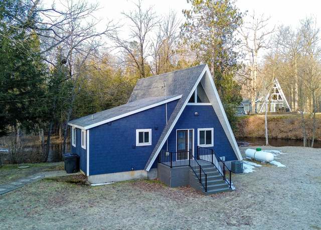 Property at 8104 E Anthony Rd, Branch, MI 49402, 3 beds, 2 baths