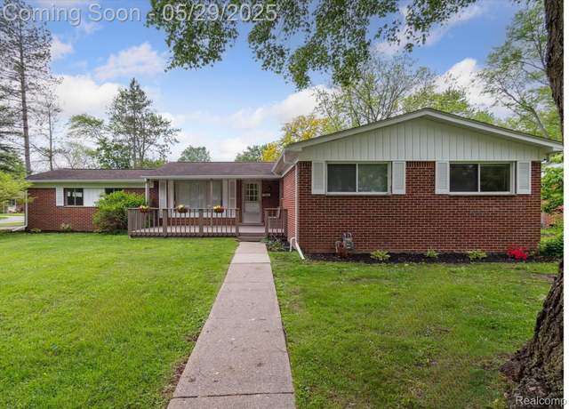 Property at 2960 Marshall St, Ann Arbor, MI 48108, 4 beds, 1.5 baths
