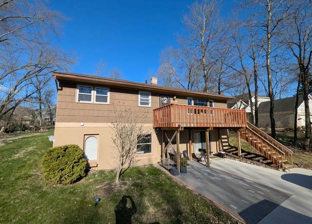 Property at 835 Bluffton St, Walled Lake, MI 48390, 4 beds, 2 baths