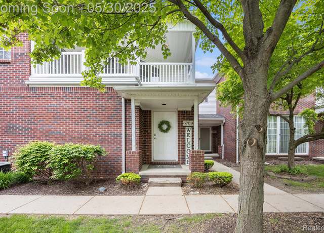 Property at 6769 Boulder Pointe Dr, Washington, MI 48094, 2 beds, 2 baths
