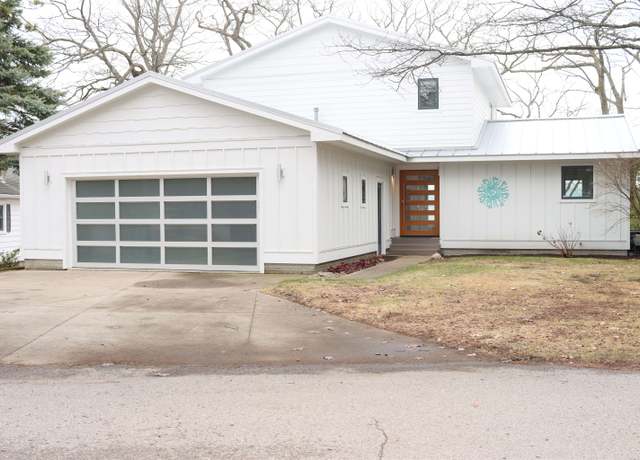 Property at 745 S Crescent Ave, Au Gres, MI 48703, 3 beds, 2.5 baths