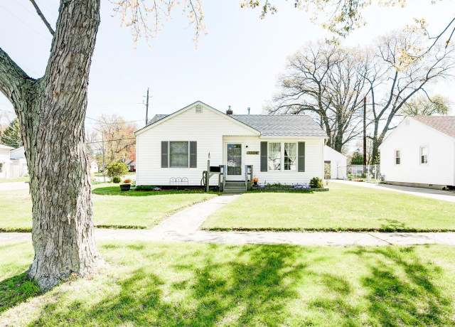 Property at 3224 Elk St, Port Huron, MI 48060, 2 beds, 1 bath